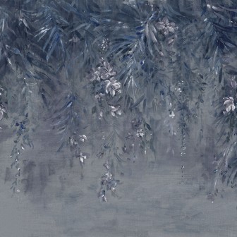 Tapet floral Honolulu, Cloud, cu flori delicate și tonuri pastelate, perfect pentru decorarea dormitoarelor, livingurilor sau holurilor.