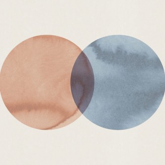 Tapet abstract cu cercuri roșii și albastre