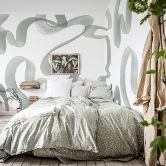 Tapet abstract cu valuri verzi într-un dormitor